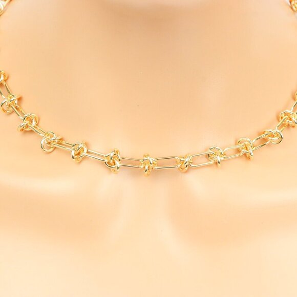 "Minimalist & Elegant Necklace Chain – Perfect for Women & Girls | UNVRC1633 - Picture 1 of 10